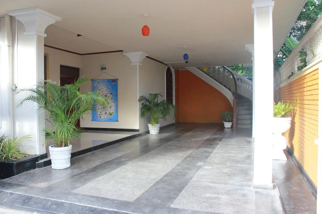 كاتوناياكى Guest Ryan Hotel المظهر الخارجي الصورة