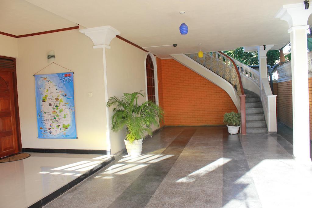كاتوناياكى Guest Ryan Hotel المظهر الخارجي الصورة