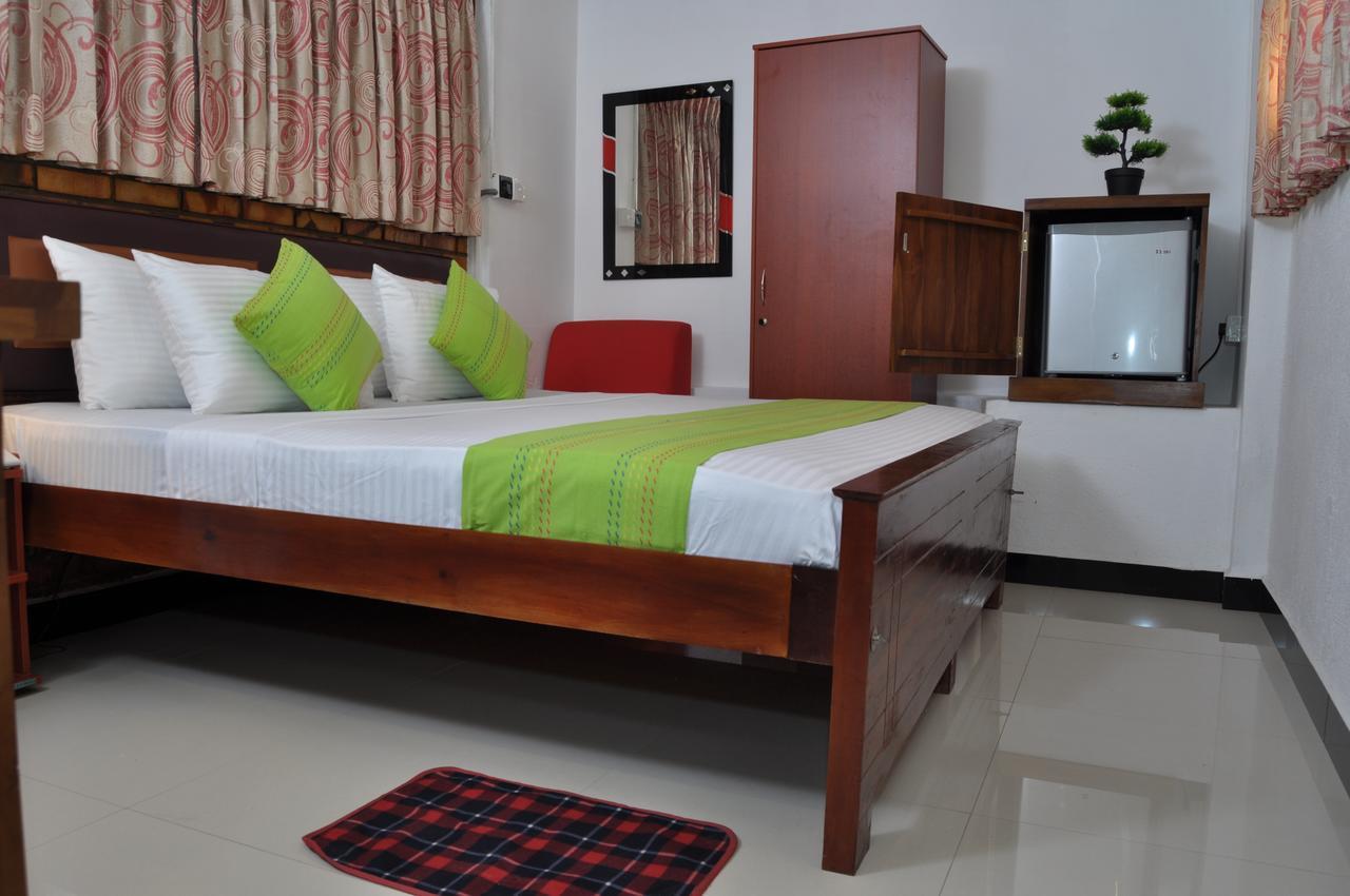 كاتوناياكى Guest Ryan Hotel المظهر الخارجي الصورة