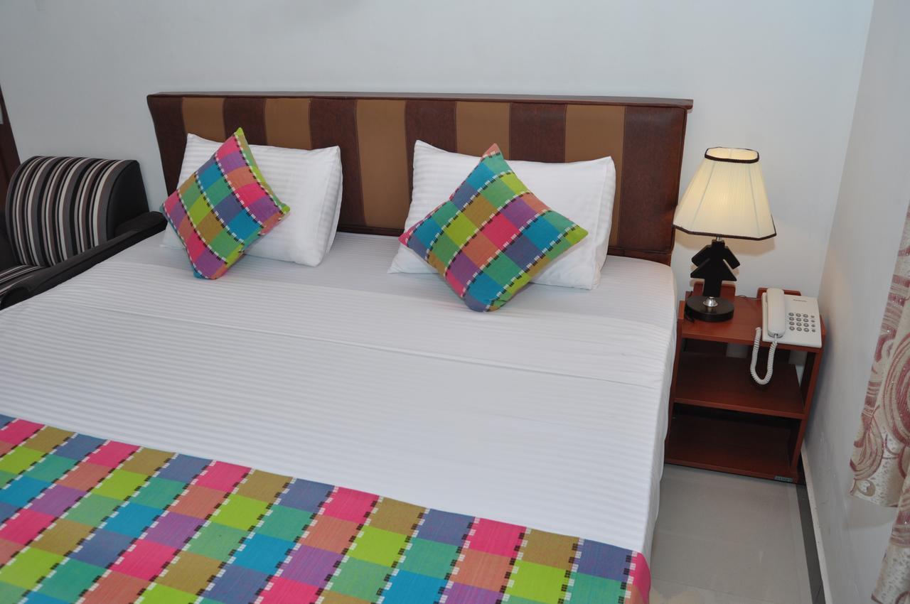 كاتوناياكى Guest Ryan Hotel المظهر الخارجي الصورة