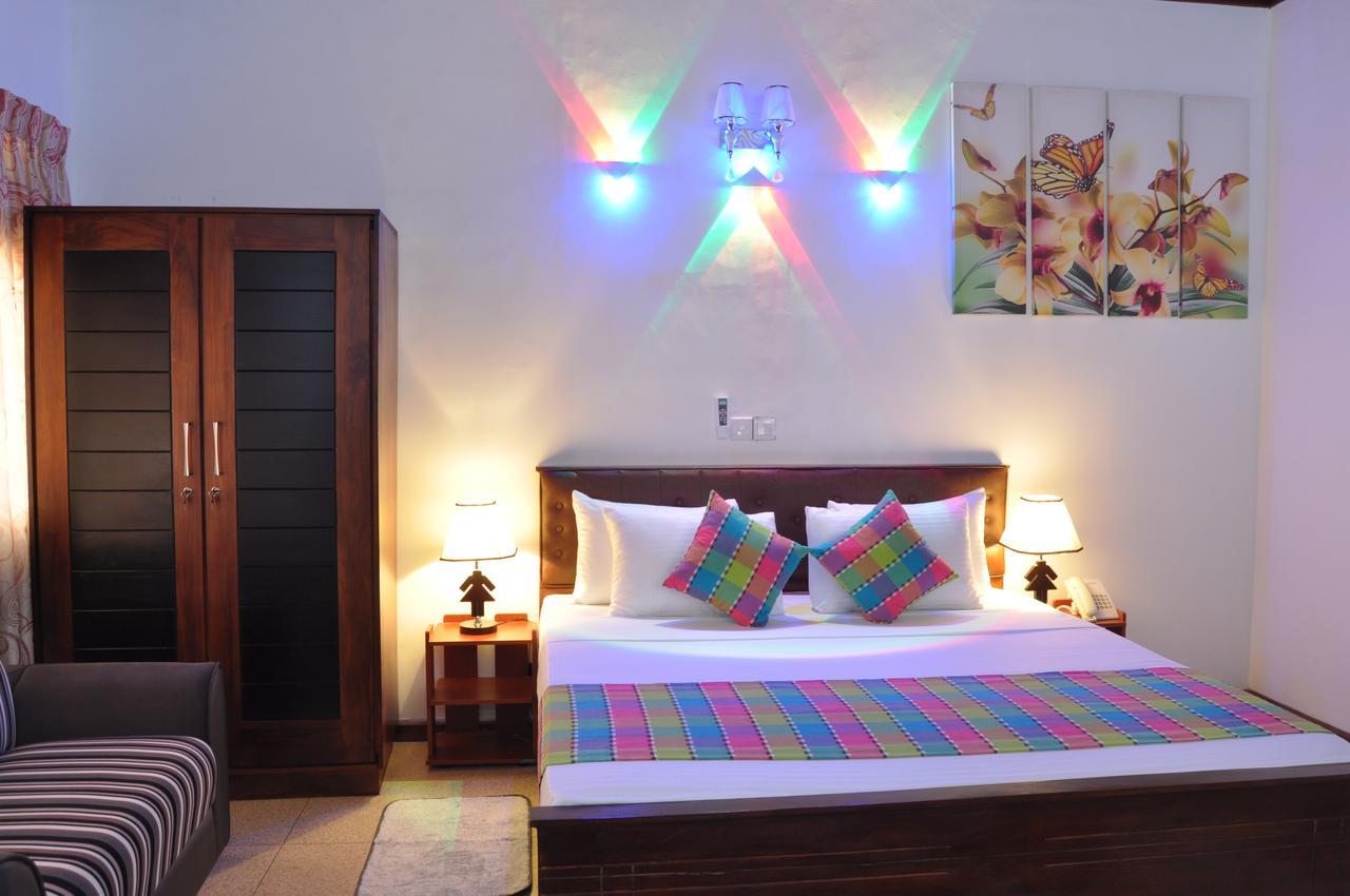 كاتوناياكى Guest Ryan Hotel المظهر الخارجي الصورة