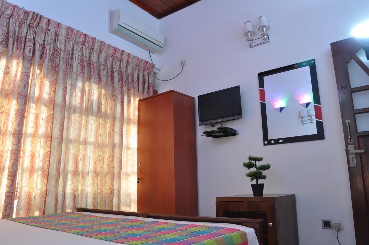 كاتوناياكى Guest Ryan Hotel المظهر الخارجي الصورة