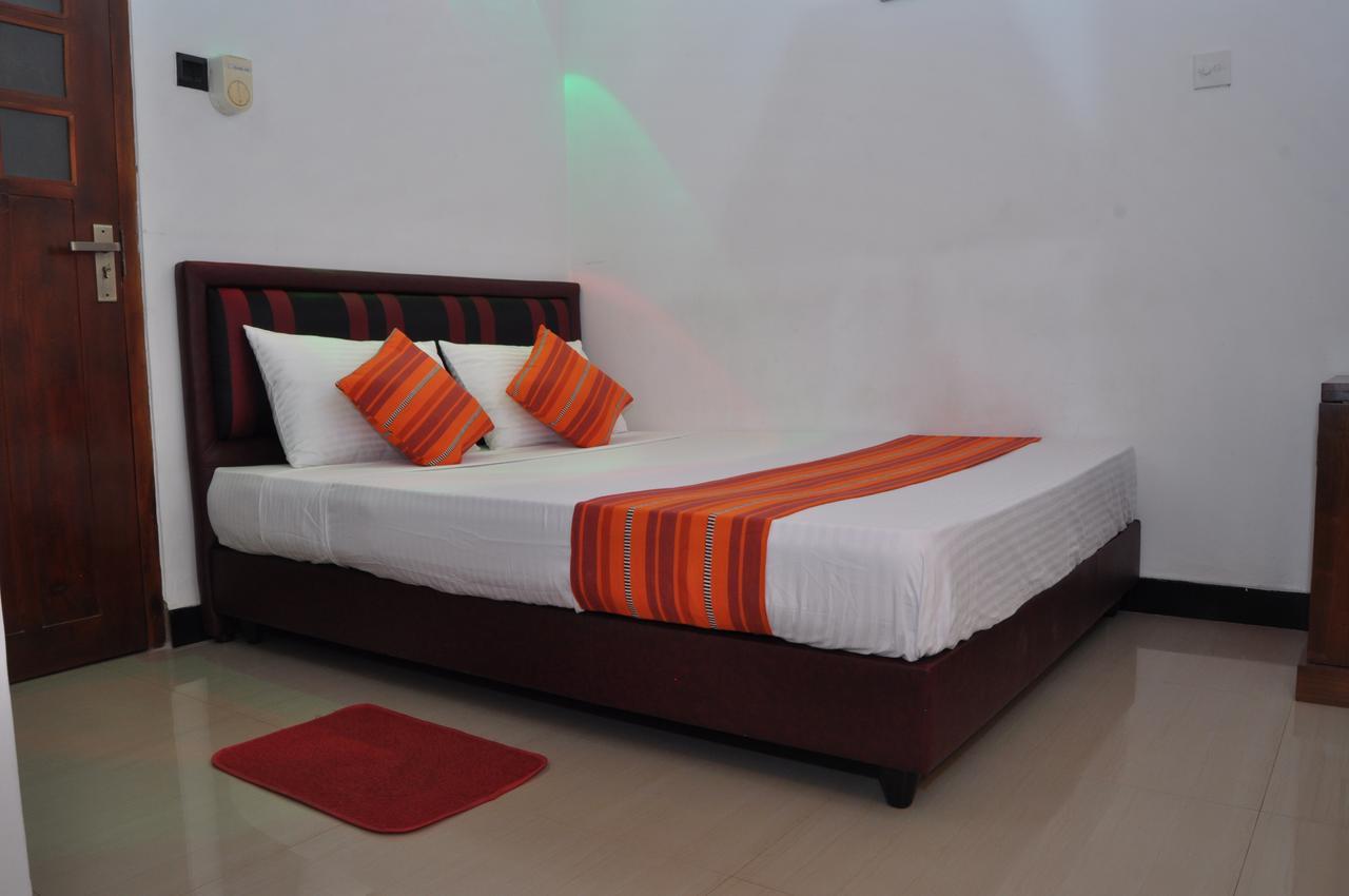 كاتوناياكى Guest Ryan Hotel المظهر الخارجي الصورة